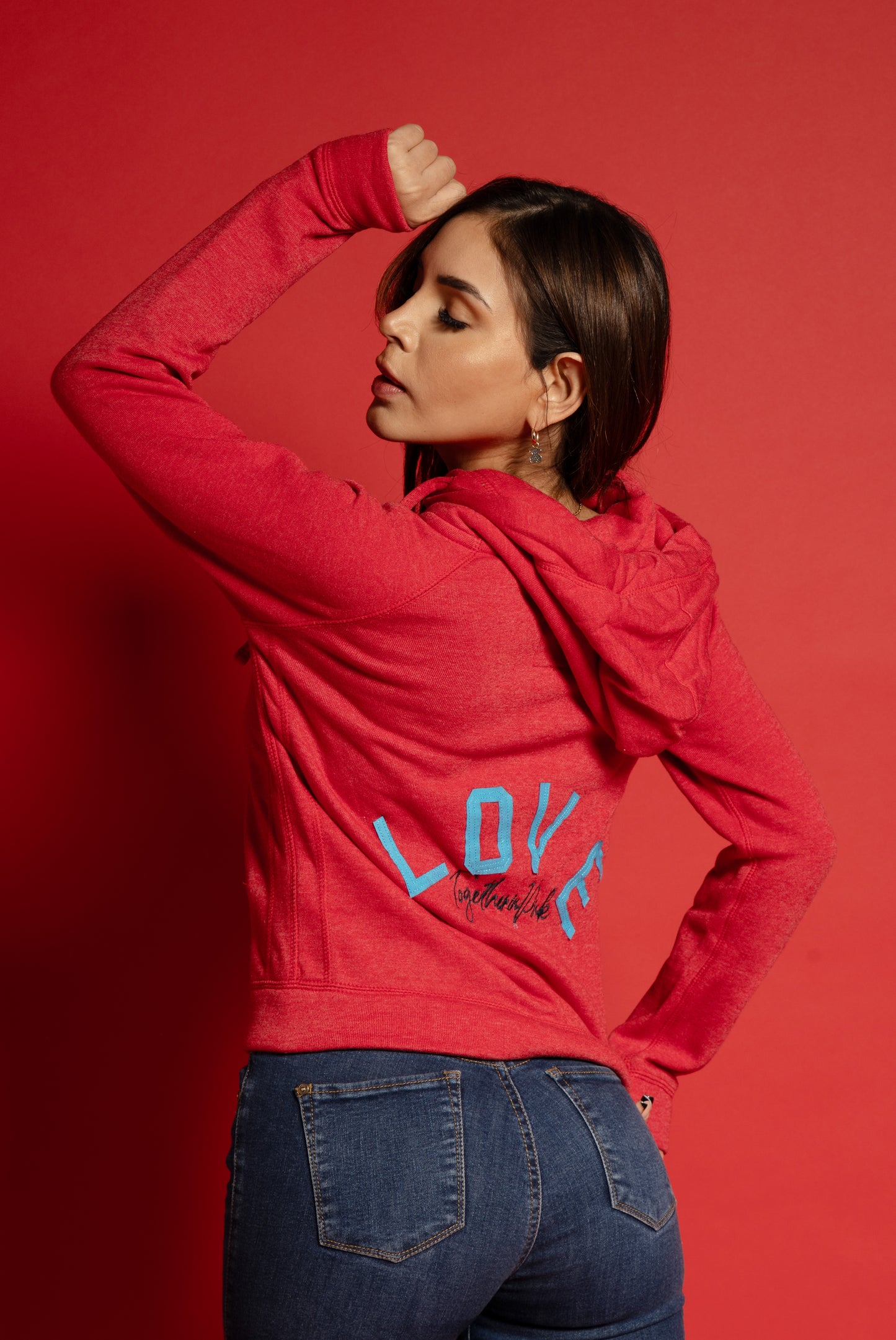 Sudadera Roja de Mujer con Bordado American Lambster – El Cordero que Todo lo Puede